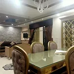 Platinum Luxury Apartment شقه فندقيه